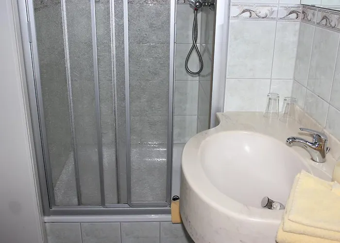 Jagdhaus ורניגרוד