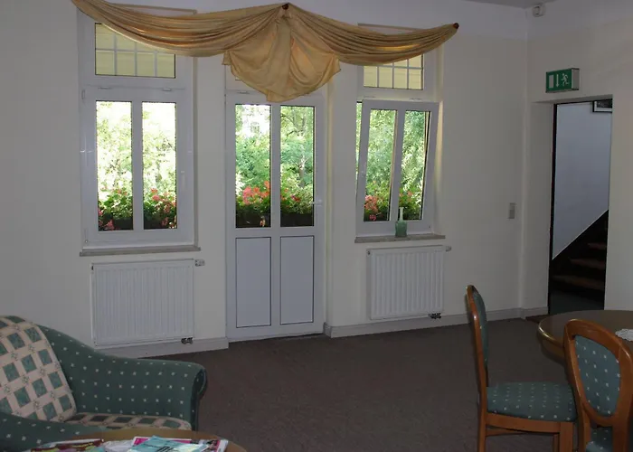 Jagdhaus * ורניגרוד